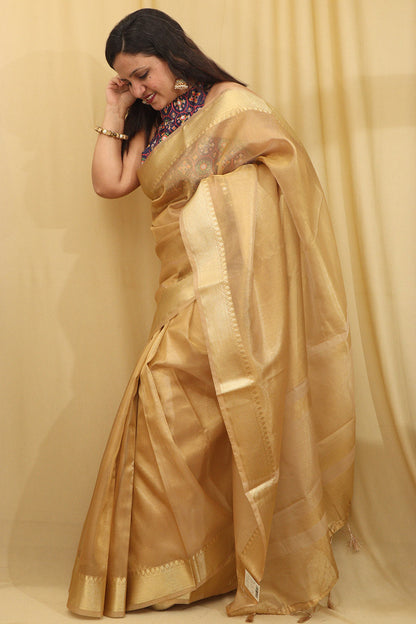 Exquisite Golden Banarasi Tissue Saree - Timeless Elegance - Luxurion World