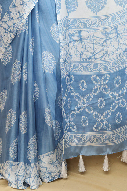 Stunning Blue Crepe Saree with Digital Print - Luxurion World