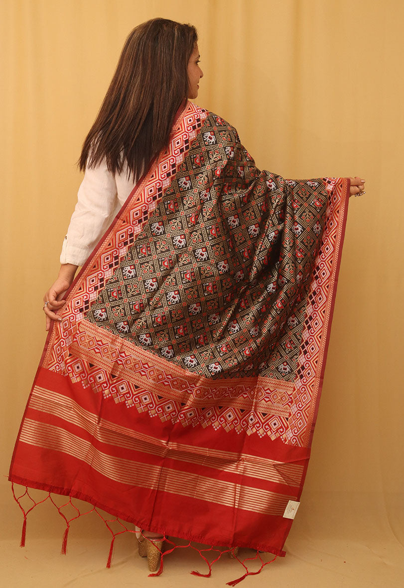 Black Patola Silk Dupatta - divyaindia 