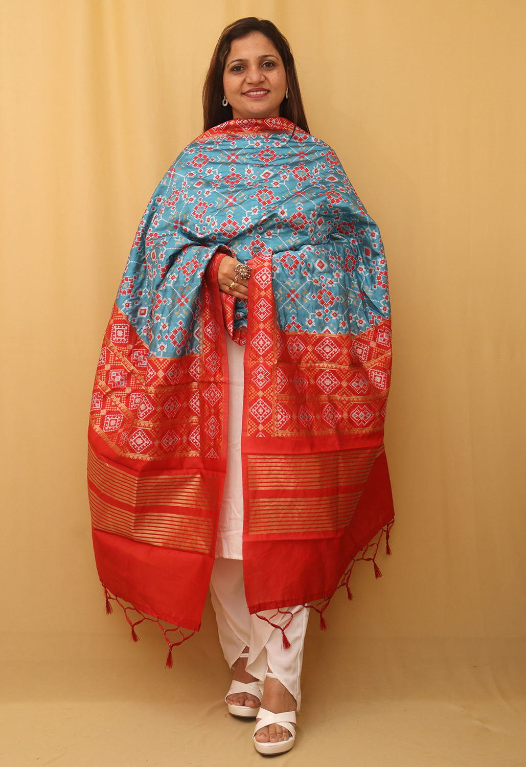 Blue Patola Silk Dupatta - divyaindia 