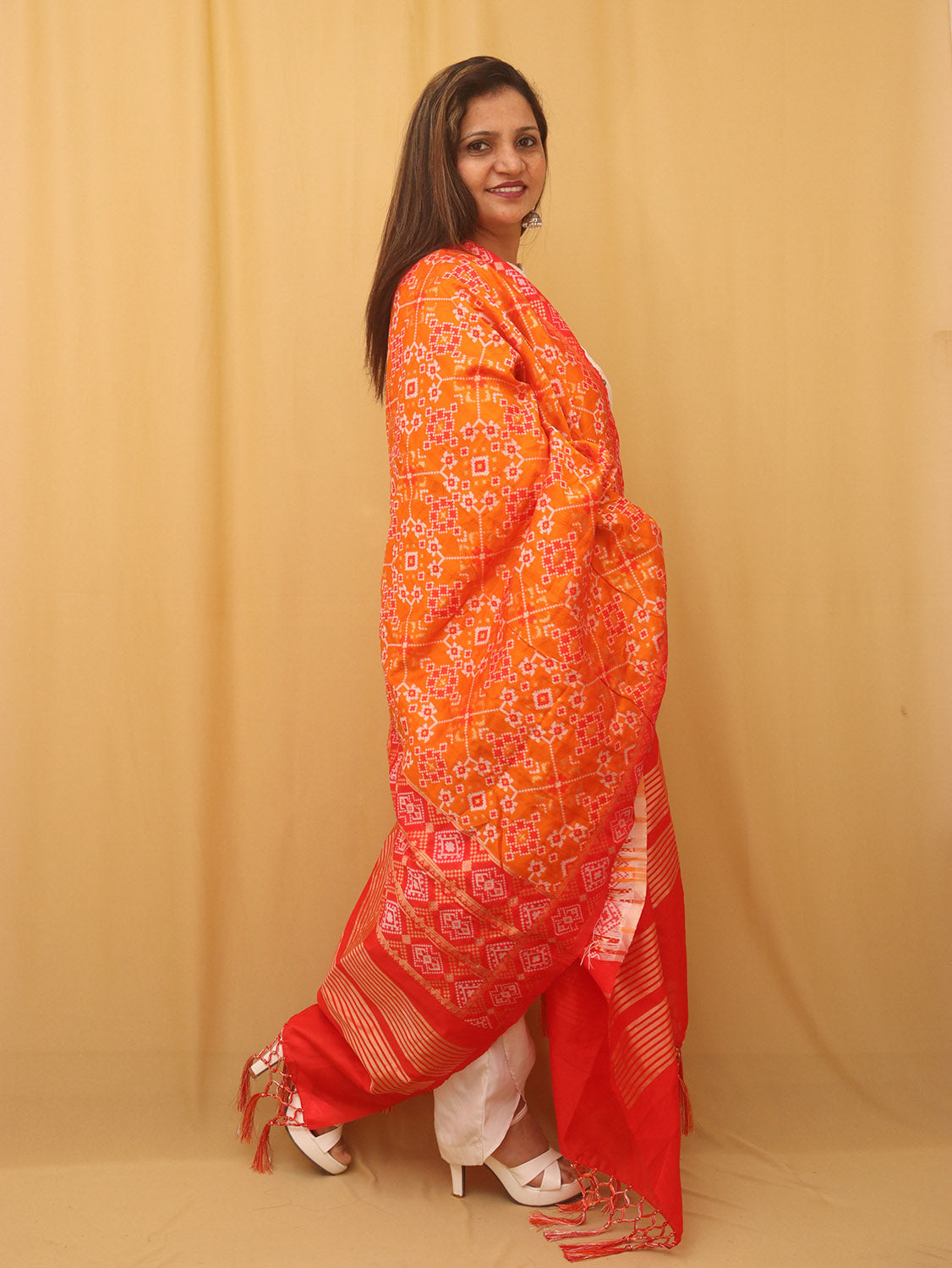 Orange Patola Silk Dupatta - divyaindia 