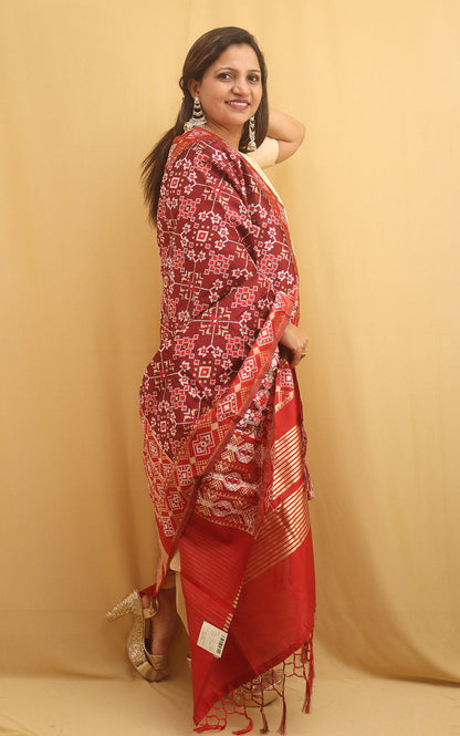 Maroon Patola Silk Dupatta - divyaindia 