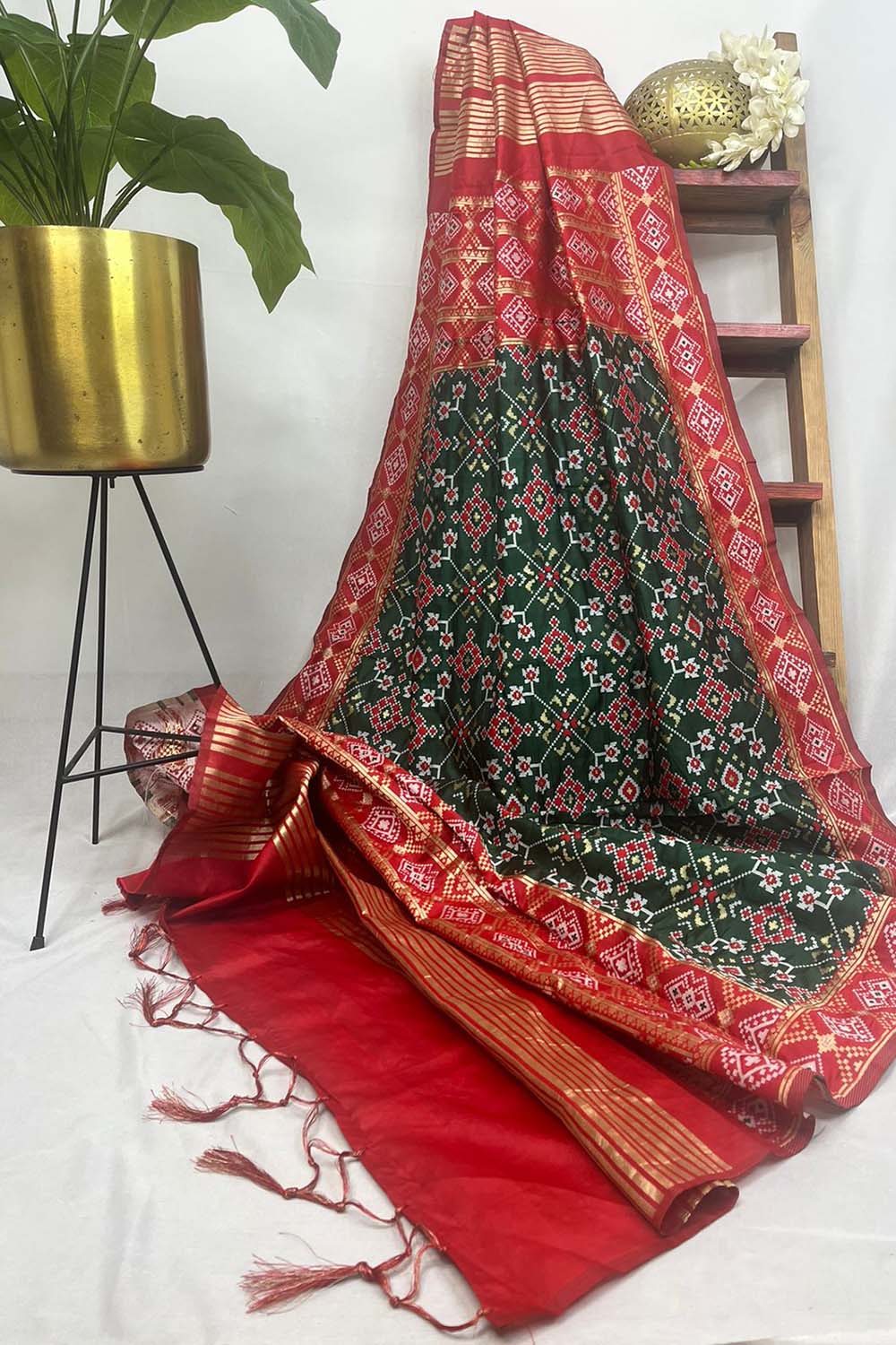 Green Patola Silk Dupatta - divyaindia 