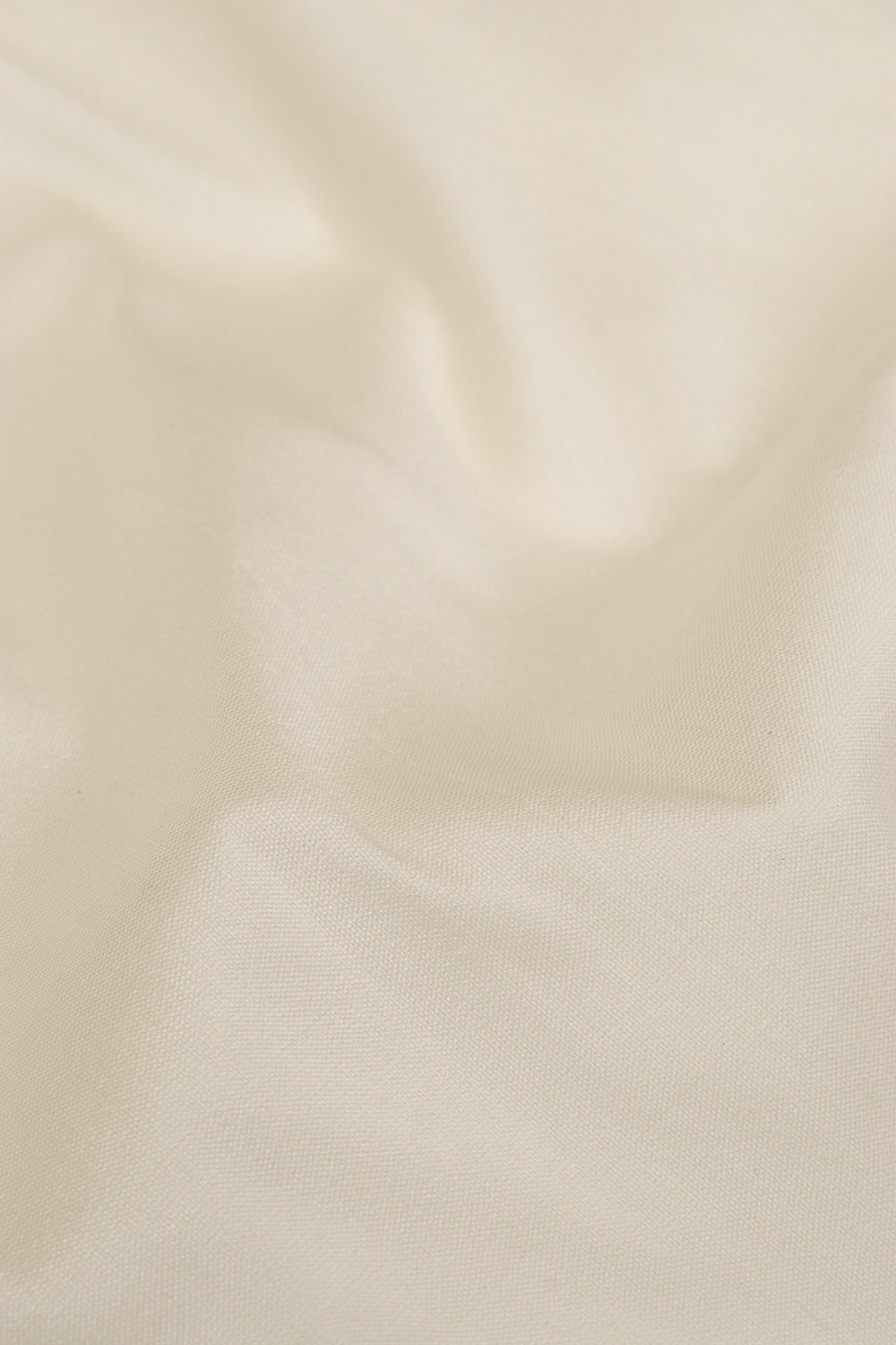 Off White Silk Fabric: 1 Mtr Plain Design