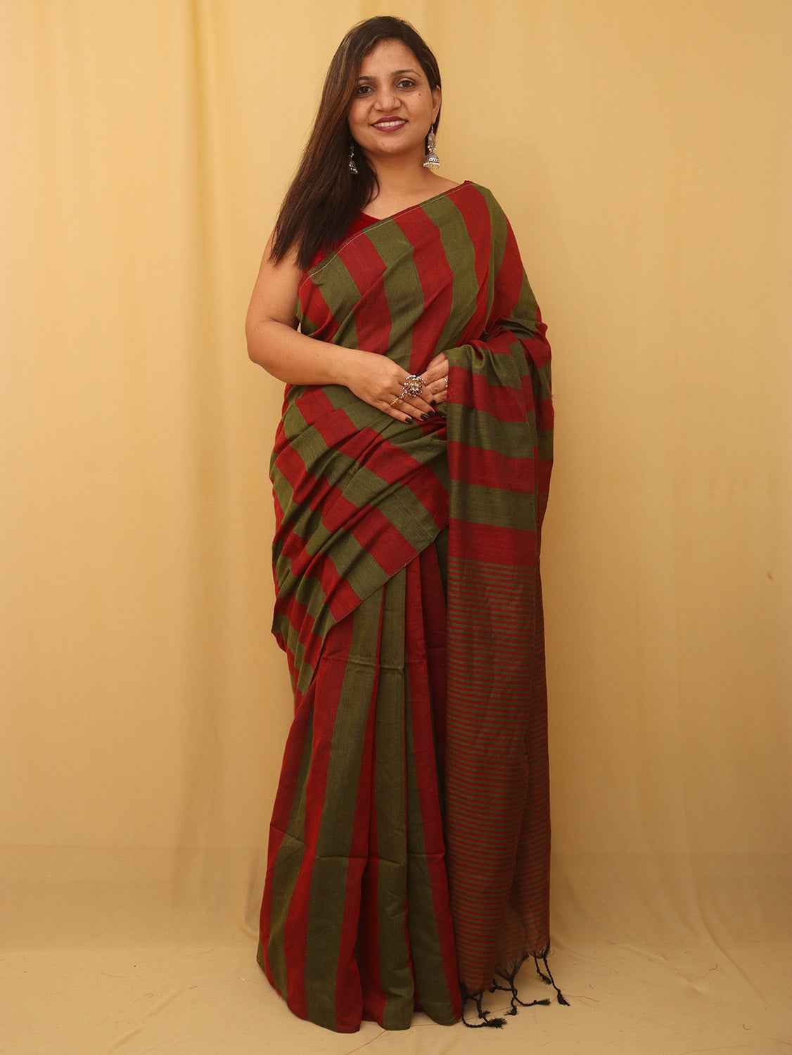 Red And Green Bengal Cotton Stripe Design Saree - divyaindia 