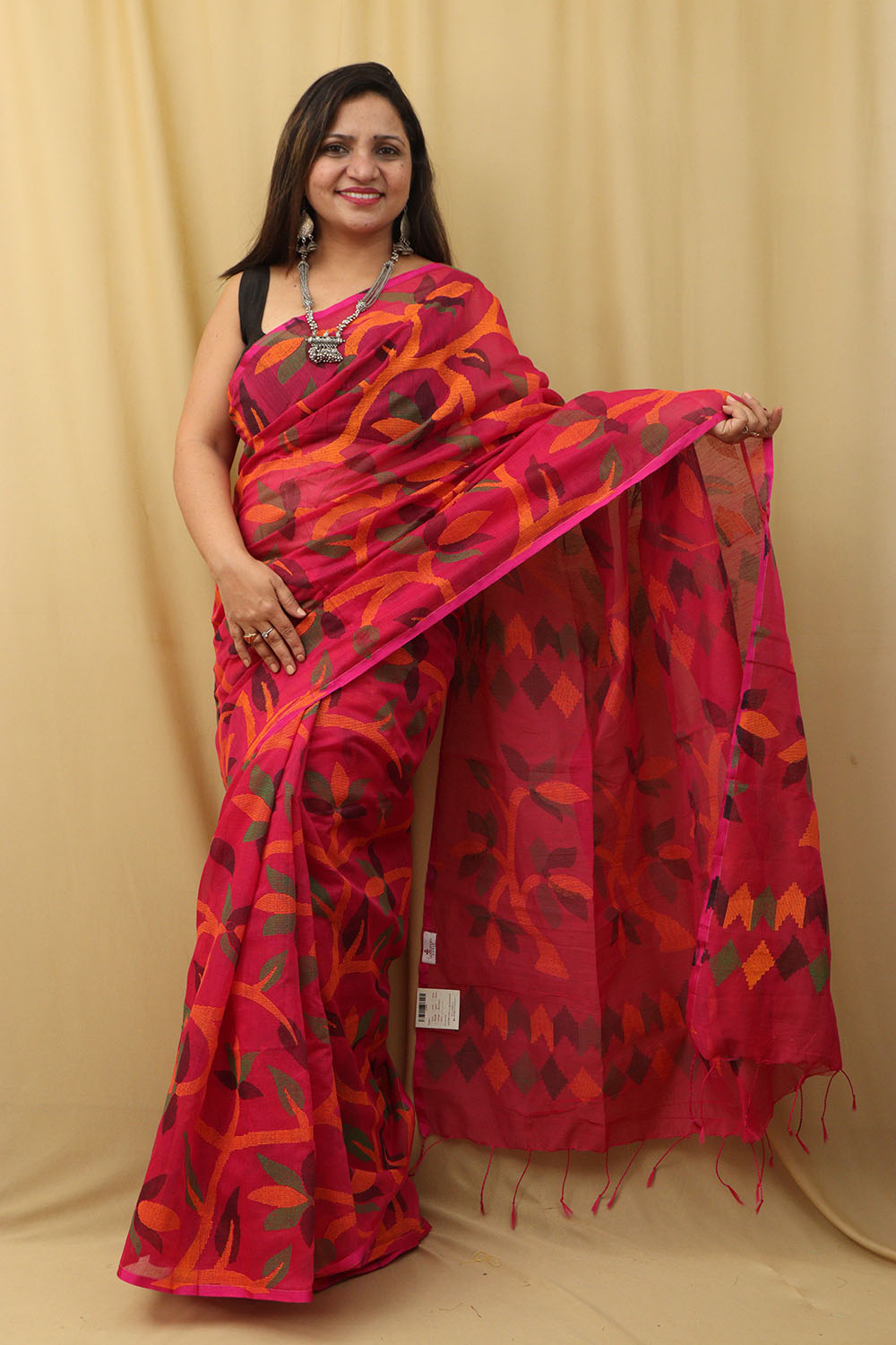 Beautiful Pink Jamdani Tussar Silk Saree