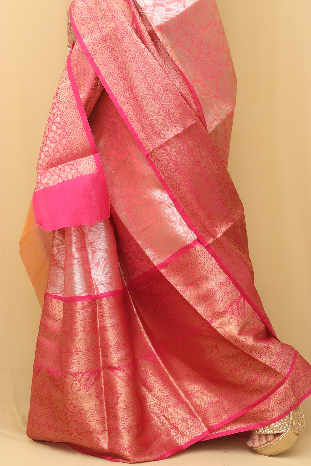 Rose Pink Kanjeevaram Silk Saree - Elegant and Timeless