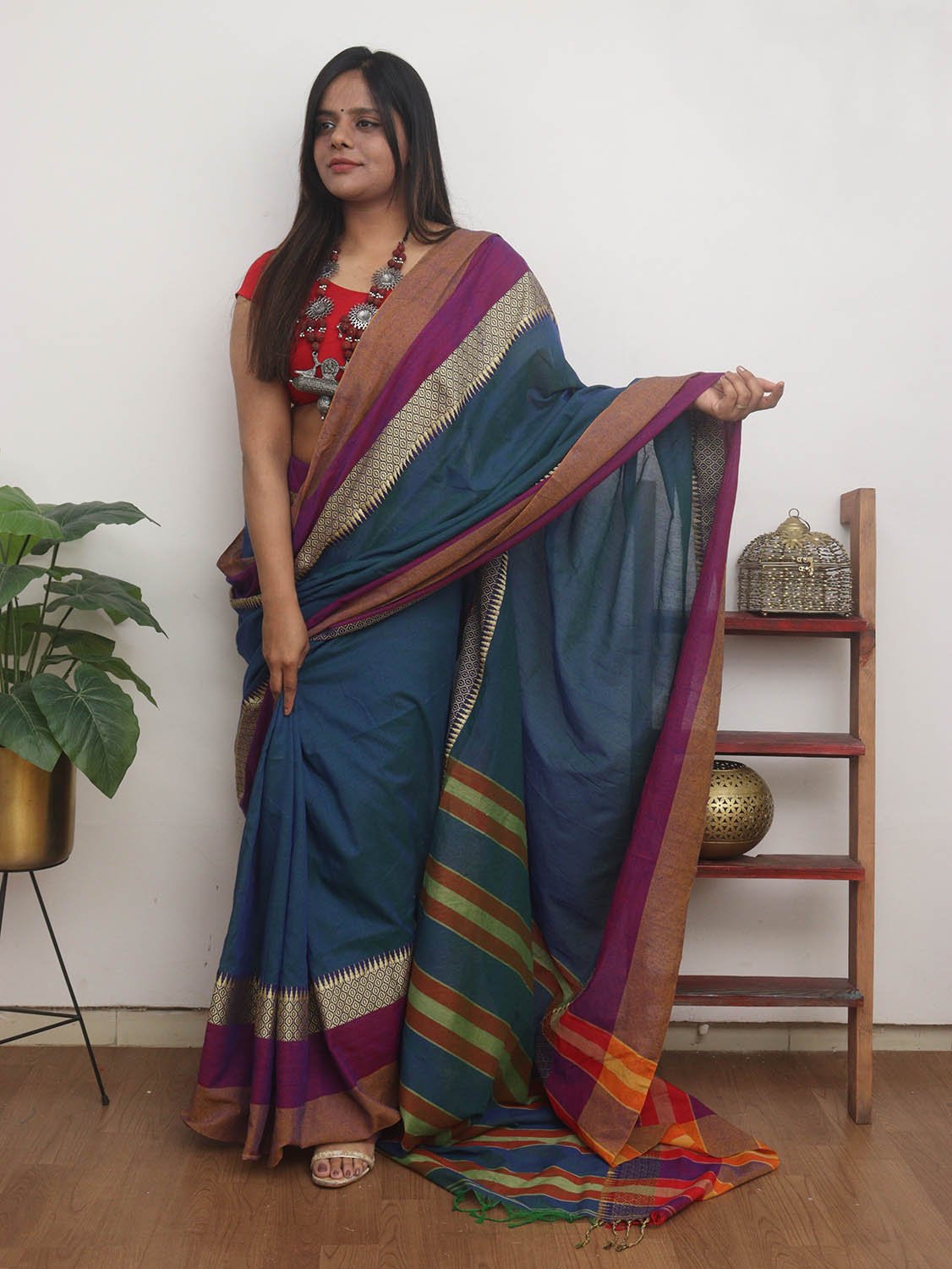 Blue Handloom Plain Bengal Cotton Saree - divyaindia 