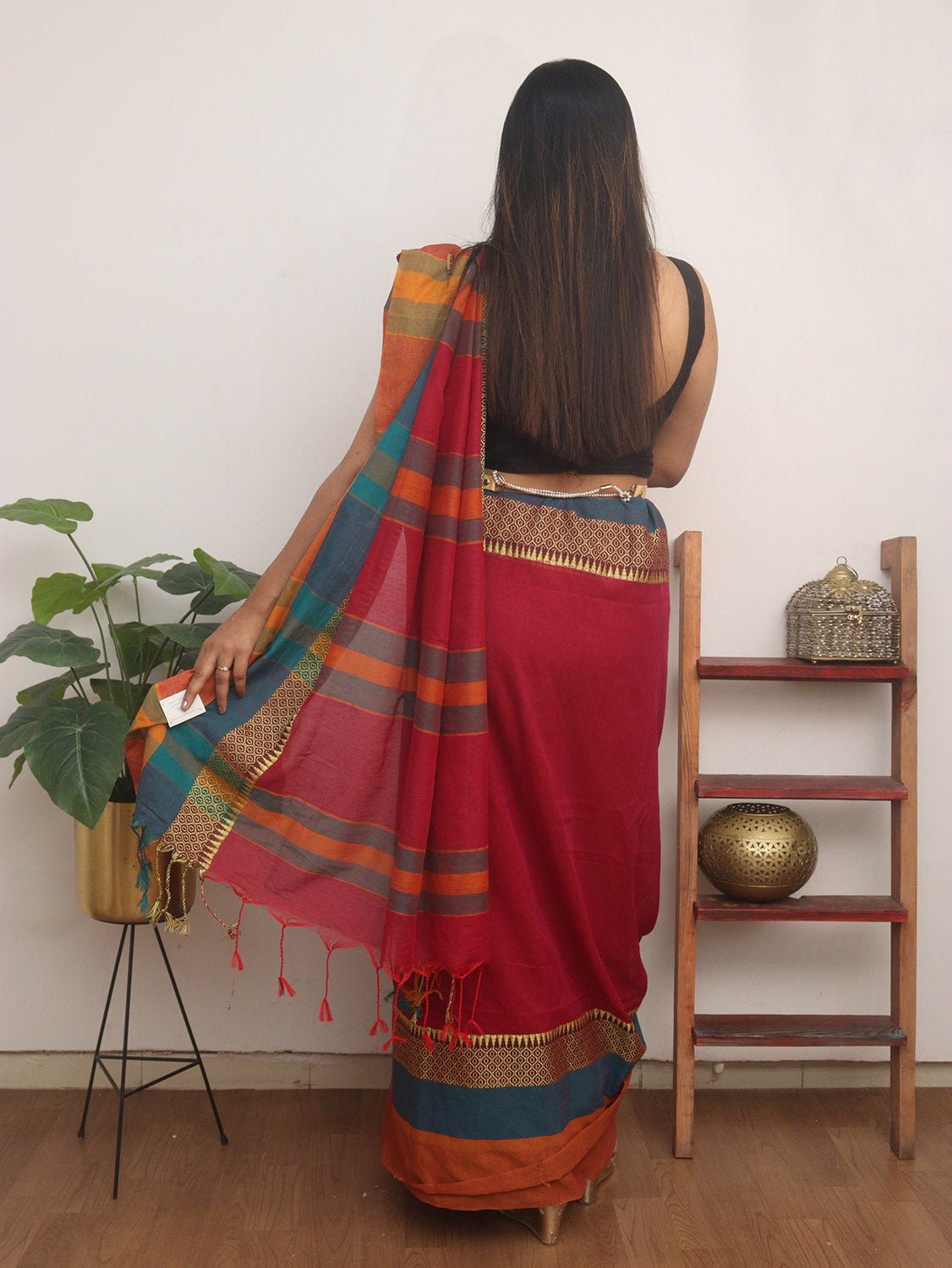 Red Handloom Plain Bengal Cotton Saree - divyaindia 