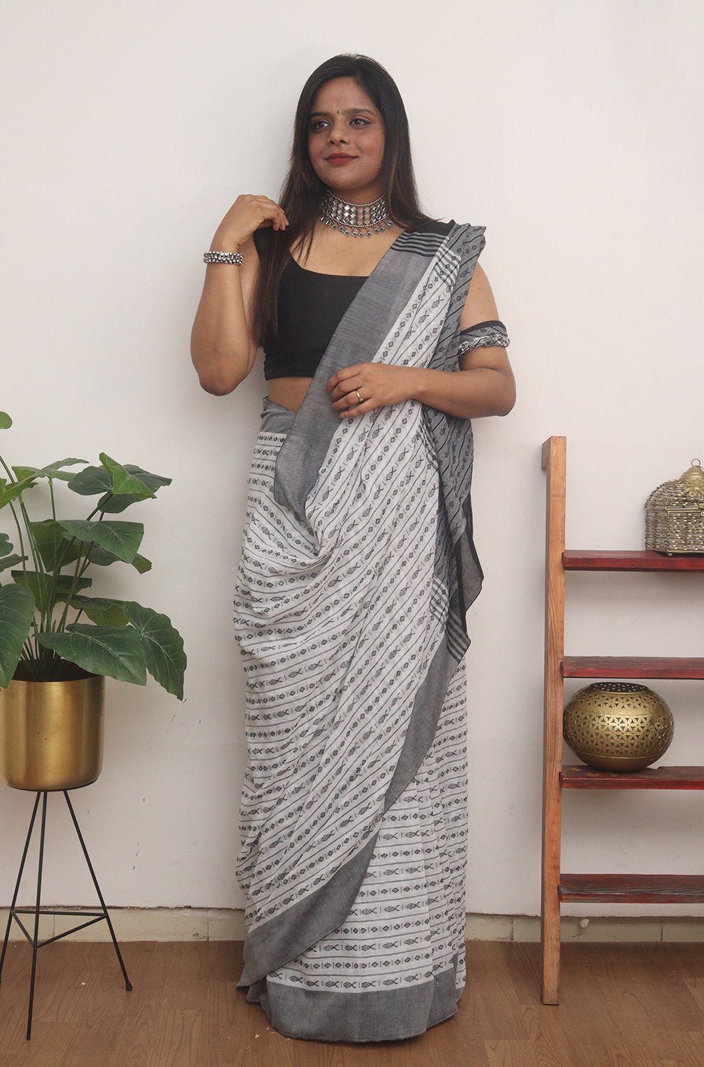 White Handloom Bengal Cotton Saree - divyaindia 