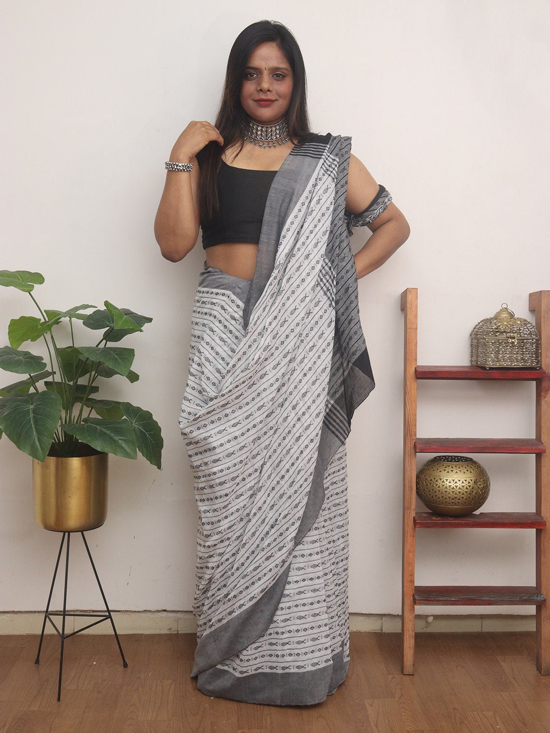 White Handloom Bengal Cotton Saree - divyaindia 